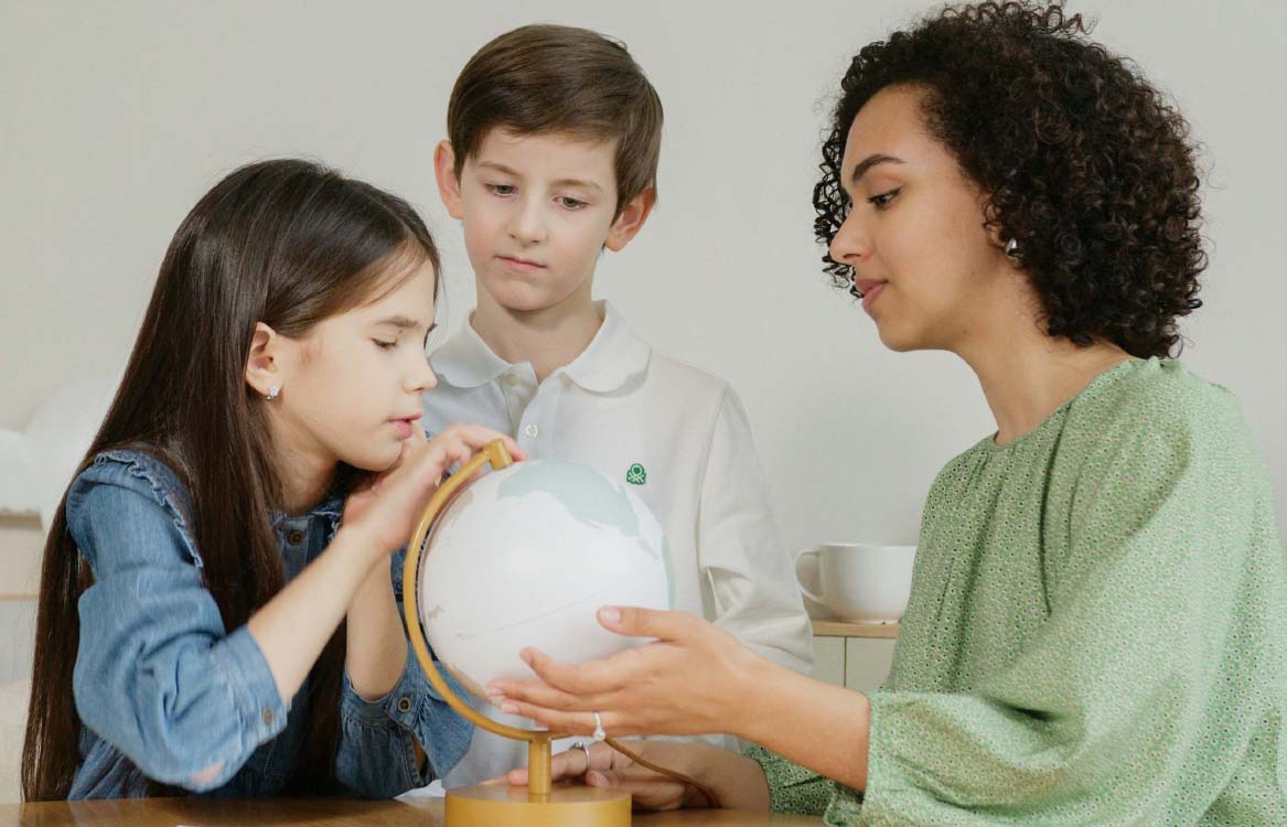 [1-33] 全球化趨勢下的教育與公共政策研究(牛津/劍橋 國際課程科研專案：課程33)